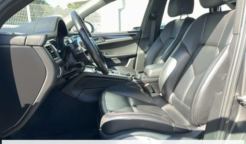 
								Porsche Macan 3.0 V6 S Diesel full									