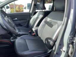 
										Dacia Duster II Extreme TCe 150 EDC 4×2 full									