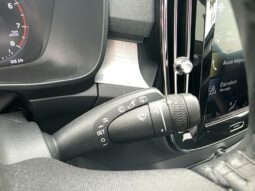 
										Volvo XC40 T3 163 Geartronic 8 Momentum 5 portes (juin 2020) (co2 165) full									