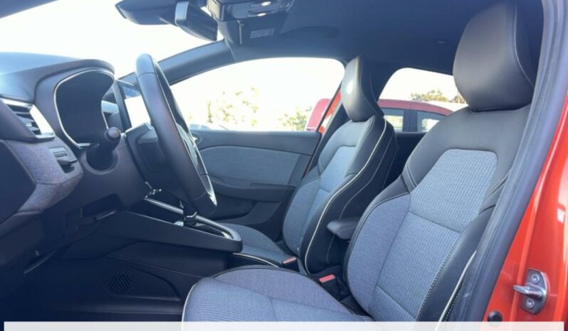 
								Renault Clio V Evolution E-Tech full hybrid 145 full									
