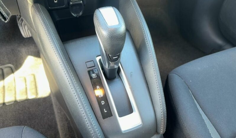 
								Nissan Micra V IG-T 92 Xtronic Kiiro full									