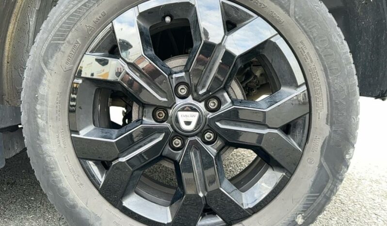 
								Dacia Duster II Extreme Blue dCi 115 4×4 full									