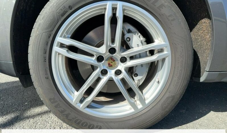 
								Porsche Macan 3.0 V6 S Diesel full									