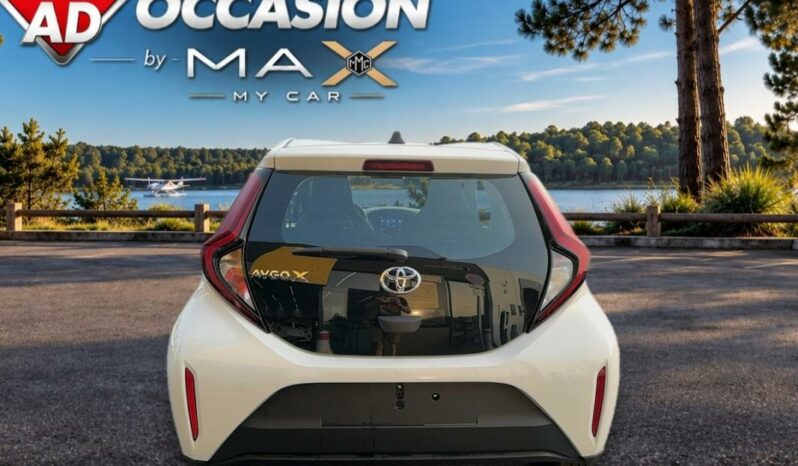 
								Toyota aygo x 1.0 VVT-i 72 Dynamic S-CVT full									