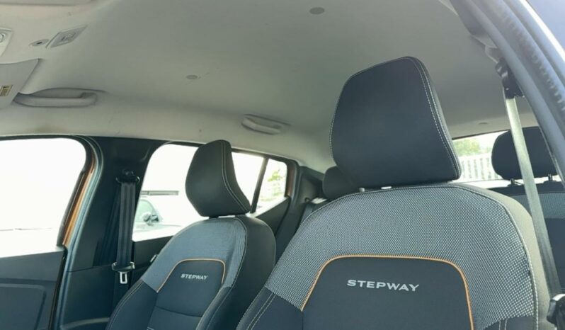 
								Dacia Sandero Stepway III Expression TCe 90 CVT full									