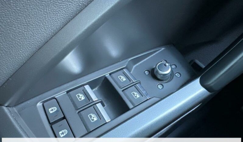 
								Audi Q3 II 45 TFSI E 245 S tronic S line full									