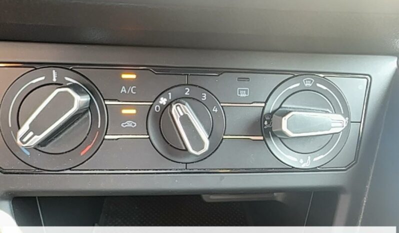 
								Volkswagen Polo VI 1.0 TSI 95 LIFE PLUS full									