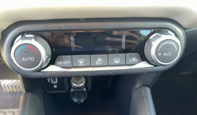 
								Nissan Micra V IG-T 92 Xtronic Kiiro full									