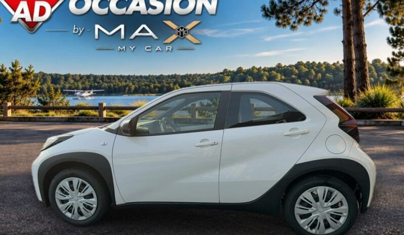 
								Toyota aygo x 1.0 VVT-i 72 Dynamic S-CVT full									