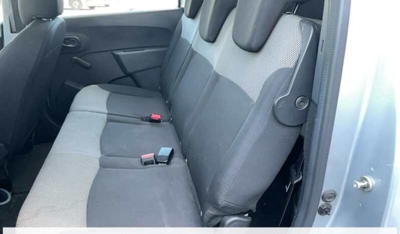 
								Dacia Lodgy 7 Places Essentiel TCe 100 FAP E6U full									