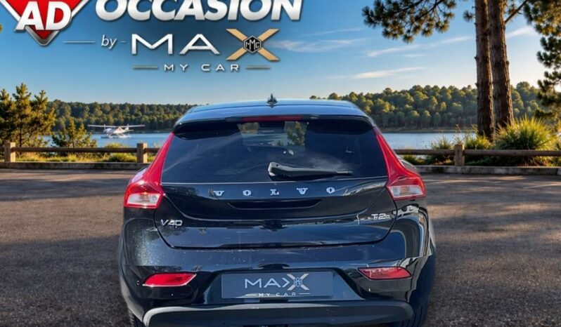 
								Volvo V40 II T2 122 Geartronic 6 R-Design full									