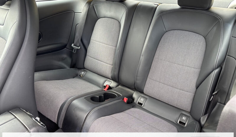 
								Mercedes Classe C coupe IV 200 BVA7 full									