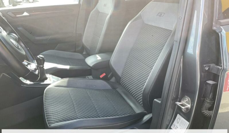 
								Volkswagen T-Roc 1.5 TSI 150 EVO R-LINE full									