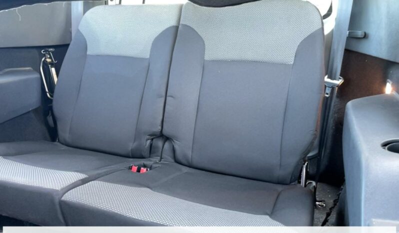 
								Dacia Lodgy 7 Places Essentiel TCe 100 FAP E6U full									