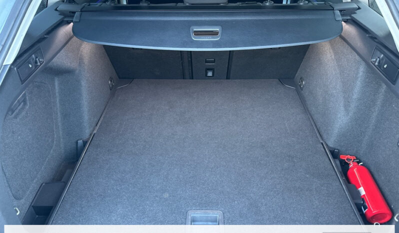 
								Volkswagen Golf SW VIII 2.0 TDI SCR 115 BVM6 Life Business full									