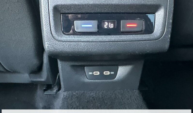 
								Volkswagen Golf SW VIII 2.0 TDI SCR 115 BVM6 Life Business full									