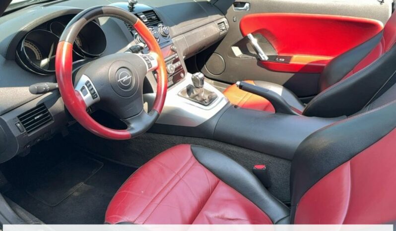 
								Opel GT 2.0 full									