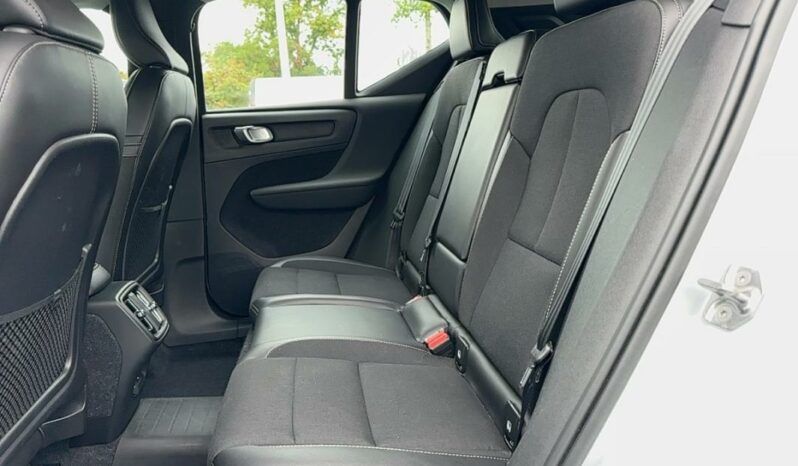 
								Volvo XC40 T3 163 Geartronic 8 Momentum 5 portes (juin 2020) (co2 165) full									