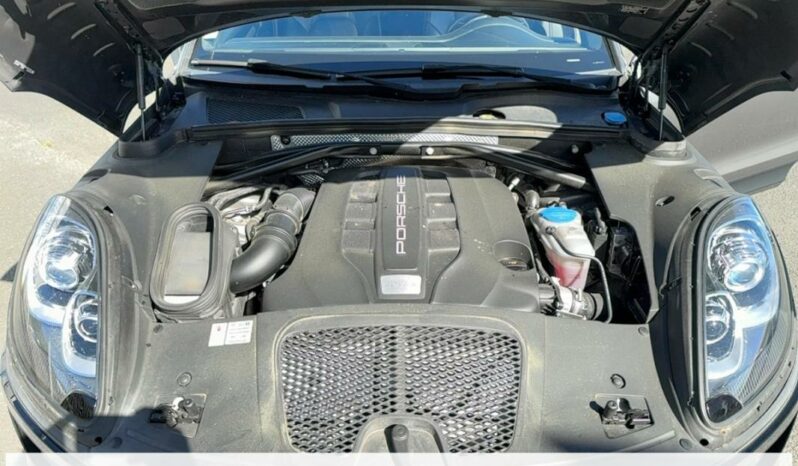 
								Porsche Macan 3.0 V6 S Diesel full									