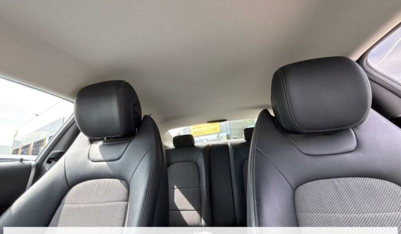 
								Mercedes Classe C coupe IV 200 BVA7 full									