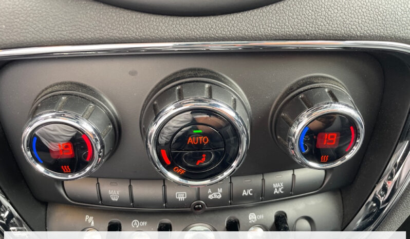 
								Mini Clubman II Cooper D Kensington 150 ch BVA8 (F54) 5 portes Break (janv. 2019) (co2 115) full									