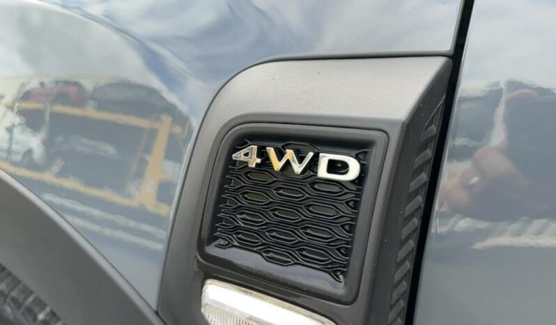 
								Dacia Duster II Extreme Blue dCi 115 4×4 full									