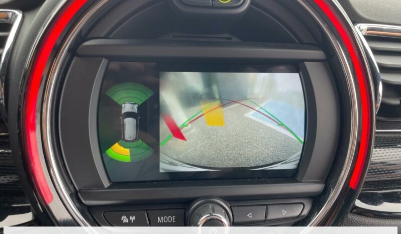 
								Mini Clubman II Cooper D Kensington 150 ch BVA8 (F54) 5 portes Break (janv. 2019) (co2 115) full									