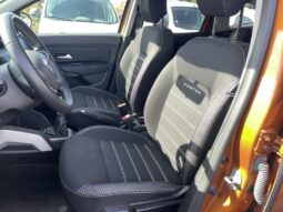 
										Dacia Duster II Prestige Blue dCi 115 4×2 E6U full									
