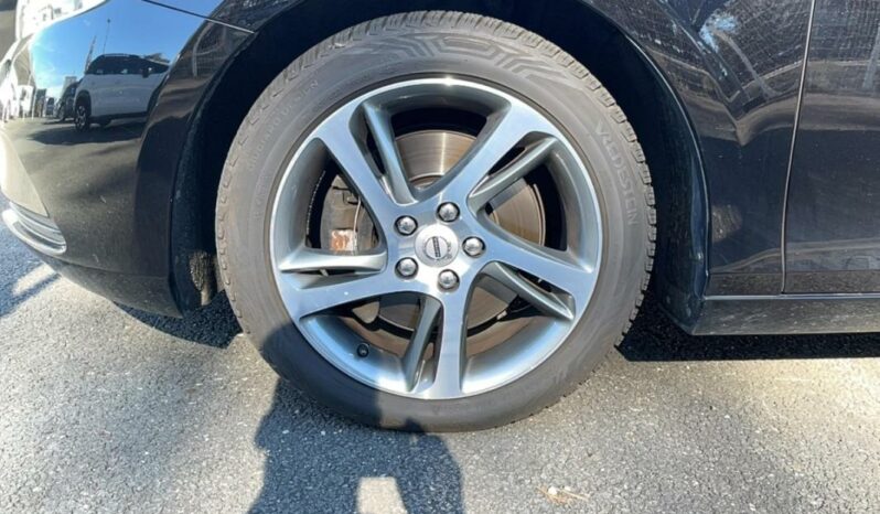 
								Volvo V40 II T2 122 Geartronic 6 R-Design full									