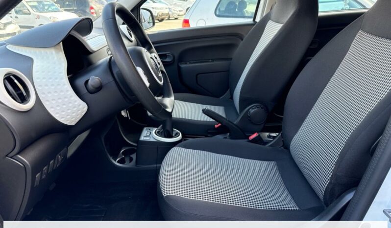 
								Renault Twingo III Life SCe 65 – 20 full									