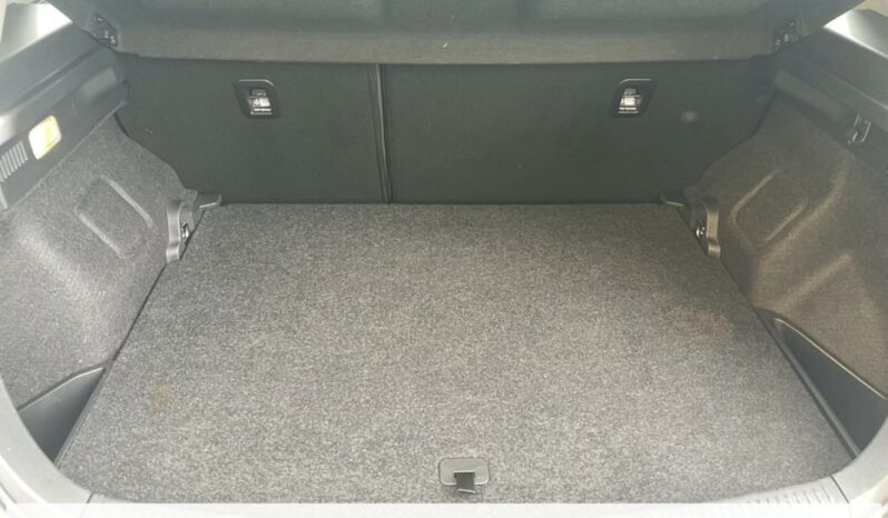 
								Toyota Auris (2) 1.2T Dynamic (new2015) 5 portes (mai 2015) (co2 112) full									